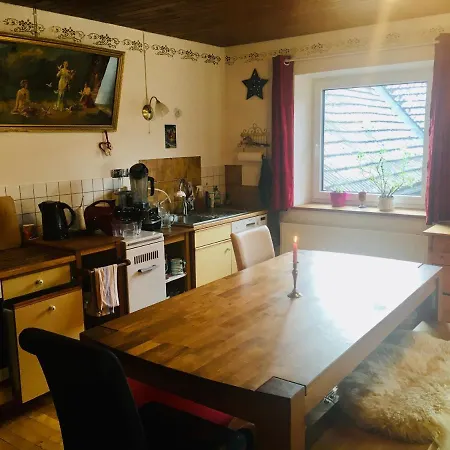 Sonnenreich Mit Balkon Wohnkueche Mansardenschlafzimmer *